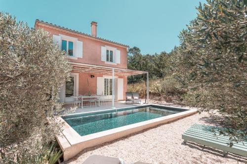 Petit Paradis Garrigue gîte à louer Moulézan