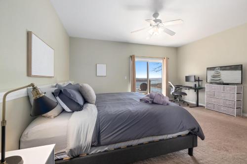 Lake Overlook-Gorgeous Beaver Lake Views-Game Room in Lost Bridge Village (AR)