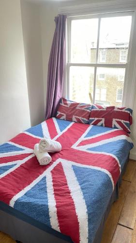 Saint James Backpackers - image 7