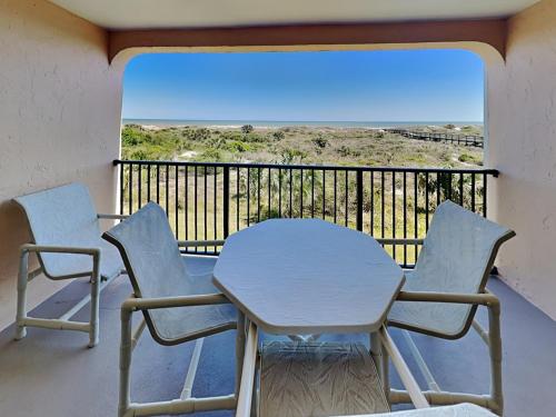 Sea Place 11205, 2 Bedrooms, Beach Front, Pool, Tennis, WiFi, Sleeps 6 in St. Augustine, USA