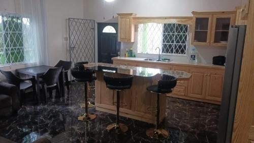 Cocina, Coke Guest House in Mandeville