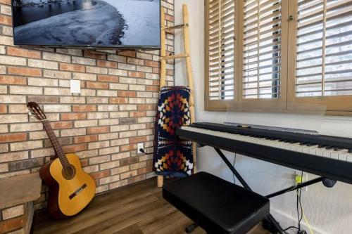 Twin Pines Cabin in the Woods