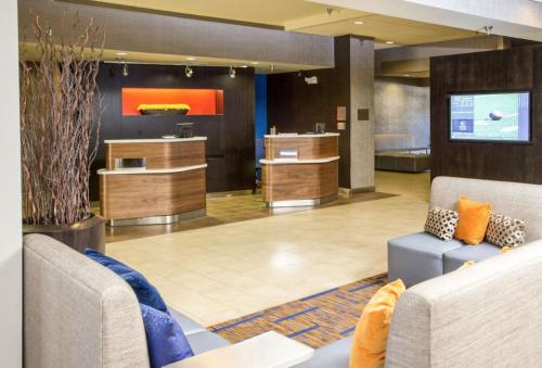 Courtyard by Marriott Riverside UCR/Moreno Valley Area - image 12