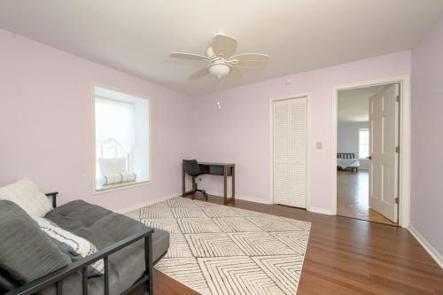 Enjoy Beautiful Ormond Beach 4BR Apt WiFi & Pool Enjoy Beautiful Ormond Beach 4BR Apt WiFi & Pool