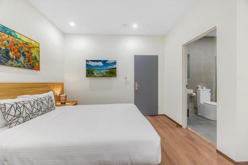 WM Hotel Bankstown - main image