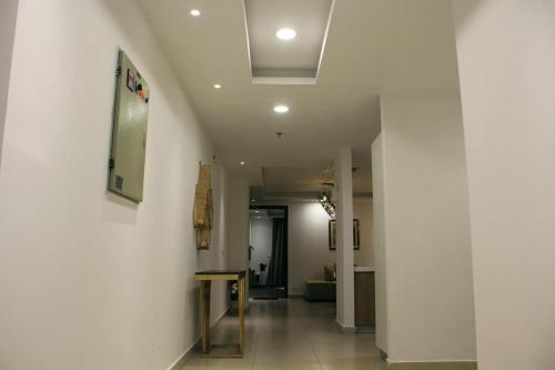 Stylish Luxury Apartments in Gold Crest With Shopping Mall by HBA - image 2