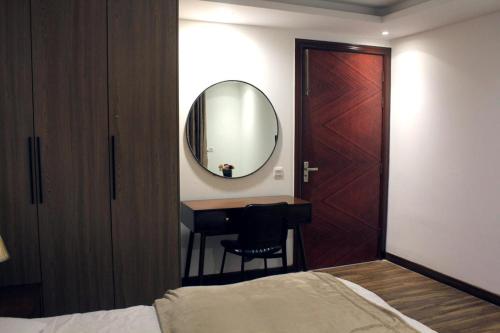 Stylish Luxury Apartments in Gold Crest With Shopping Mall by HBA - main image
