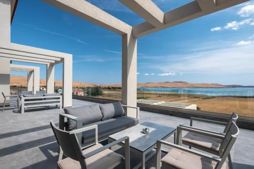 Aithra Lemnos in Thanos