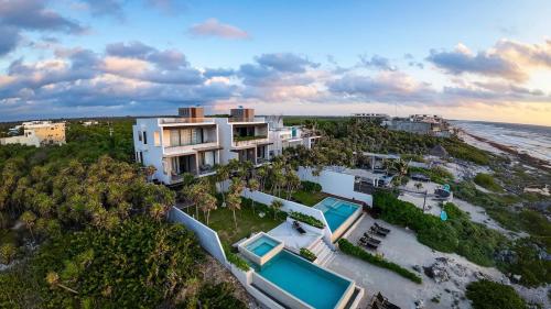 Oceanview villa 4BR Concierge Service