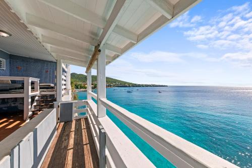 Vistas, Oasis Of Your Dreams in Westpunt