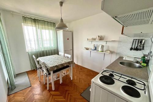Apartment Maslinica 774b - image 2