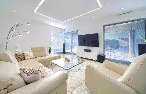 Three-Bedroom Villa with Sea View room in Luxury villa with a swimming pool Krk - 23992