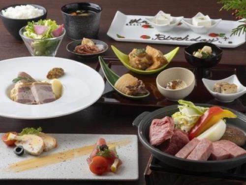 호텔 어라운드 타카야마, 애센드 컬렉션 호텔 - 레스토랑