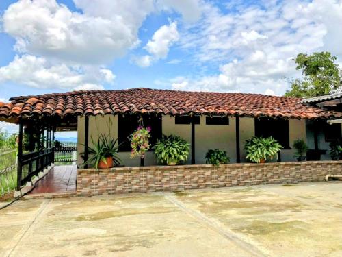 Finca de Recreo Bonanza a 15 minutos de Caicedonia