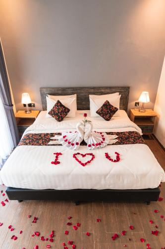 MAHALONA BALI STAY