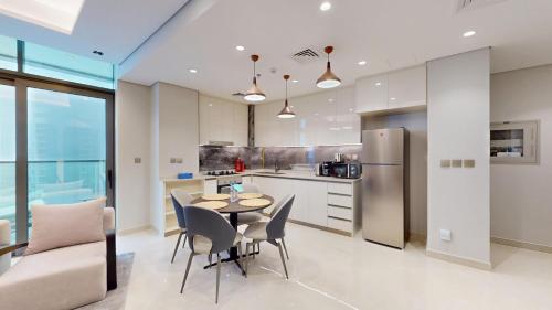 FAM Living -Modern 1-Bedroom Apartment in Nobles Tower Near Downtown, Dubái (foto 9)