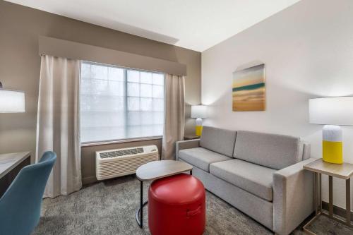Comfort Suites Redmond Airport - image 8