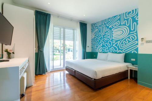 room detail thumbnail 1