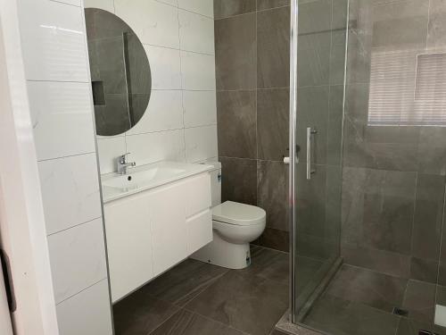 حمام, Living Oasis Home in Pakuranga Heights