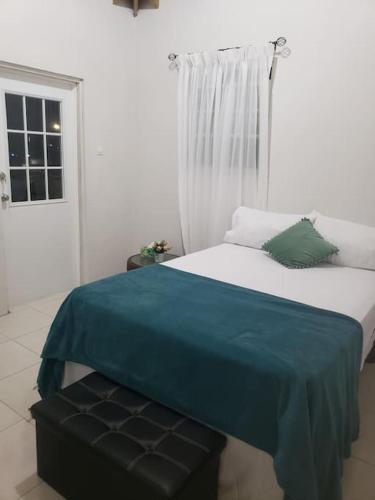Home in Paradise Apt #2, Saint Philip