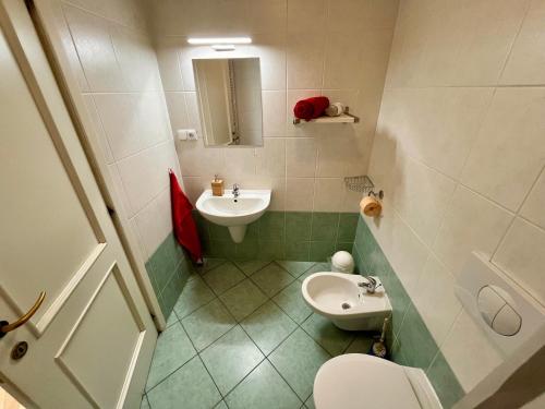 Riverbridge Apartments Prague - image 13