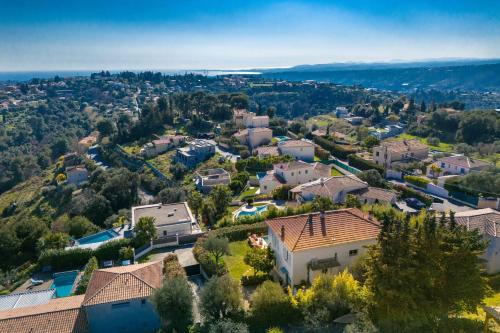 Beautiful villa - garden - pool - sea view, Nice (fotografie 2)