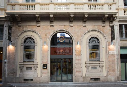 Room Mate Giulia - image 7