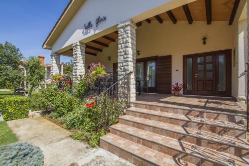 ทัศนียภาพภายนอกโรงแรม, Villa Gloria, a beautifully and modernly furnished villa in เนเดสชีนา