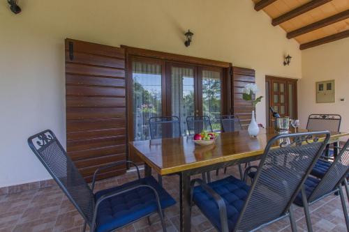 บริการและสิ่งอำนวยความสะดวก, Villa Gloria, a beautifully and modernly furnished villa in เนเดสชีนา