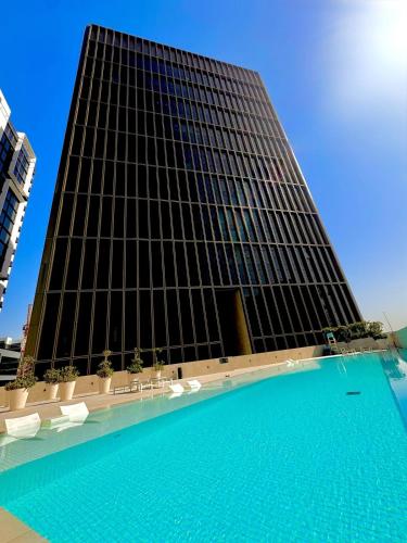 Simply Comfort Vacation Homes Rental Modern 1Br in the Heart of Dubai, Dubái (foto 2)