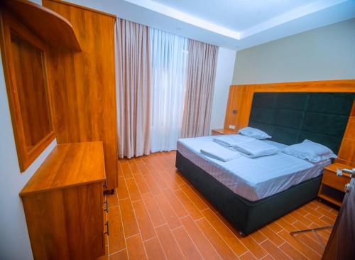 1 double bed
