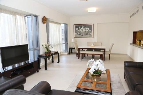 Luxury Two Bedroom Apt Facing Burj Khalifa, Dubai (Foto 6)