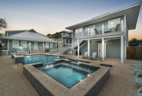 Boomerang Beach House With Private Beach
