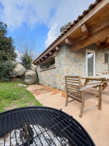 Authentique Casellu en pierre à Porticcio avec vue sur la mer (Authentique Casellu en pierre a Porticcio avec vue sur la mer) in 格罗塞托布吕尼亚