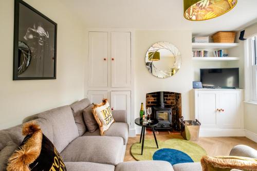 Sleepers Cottage - image 2