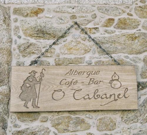 O Cabanel Albergue-Bar