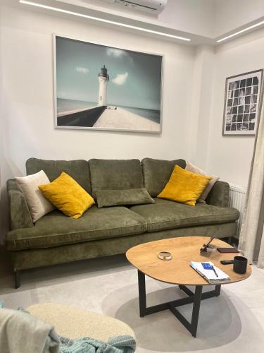 Stylish & Cozy 1 BR in Lycabetus, Athens