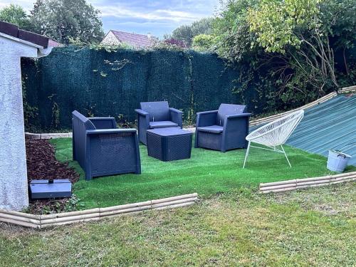 Maison studio Le bois fleuri in Lognes