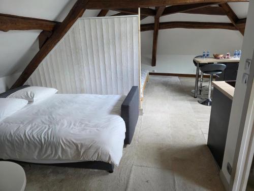 1 double bed, 1 sofa bed