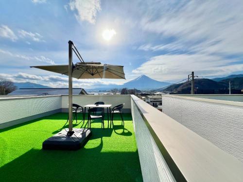 NewOpen大石100A広い展望台, 富士山と河口湖を望む 近大石公園