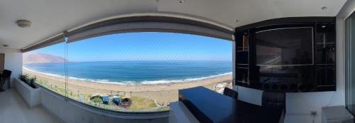 Frente a la playa