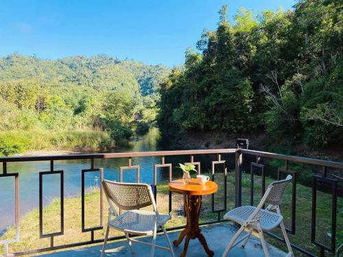 Arbuya River Hill in Bo Klue