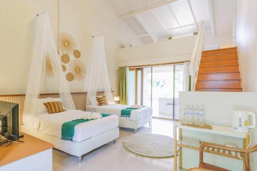 Arbuya River Hill in Bo Klue