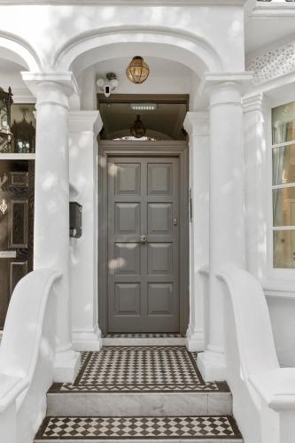 Grove Heights Notting Hill in London