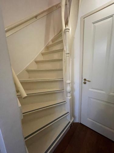 LUXURIOUS classical dutch styled ROOM in city centre of The Hague - HOME STAY - Italy