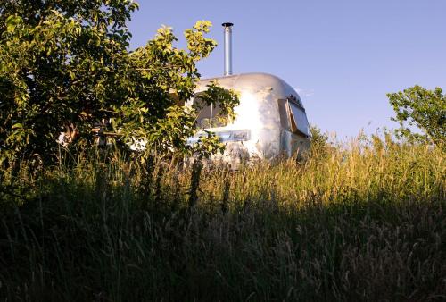 Luxury Airstream Getaway with Sauna and Hot Tub in Драймен