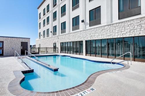 Wingate by Wyndham San Angelo - image 16