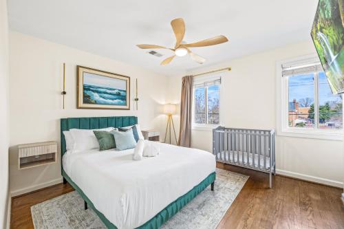 Book Now!- Fenced Yard - BBQ Grill & 4 Tvs -Luxury Getaway -Floyd's Freedom-, Alexandria (foto 6)