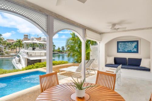 Fasiliteter, Port St. Charles in Speightstown