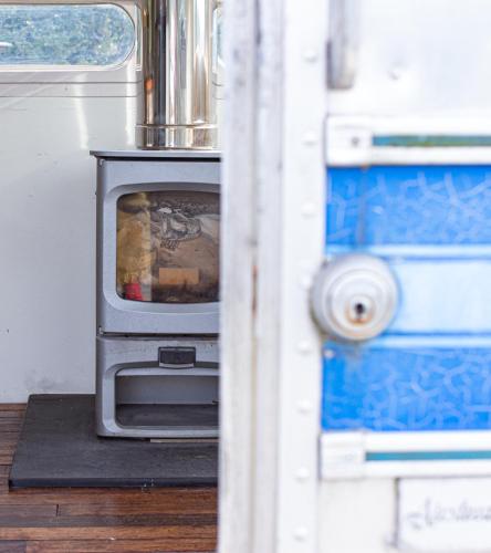 Luxury Airstream Getaway with Sauna and Hot Tub in Драймен